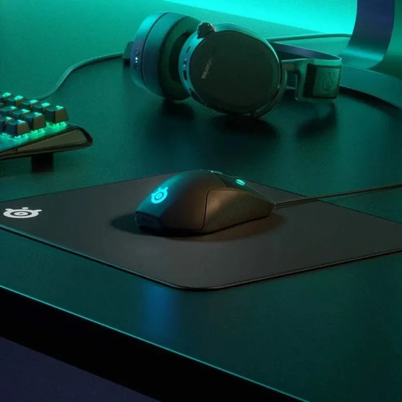 Original SteelSeries QcK Gaming Mouse Pad - Large Thick Cloth - Peak Tracking and Stability - Optimized For Gaming Sensors